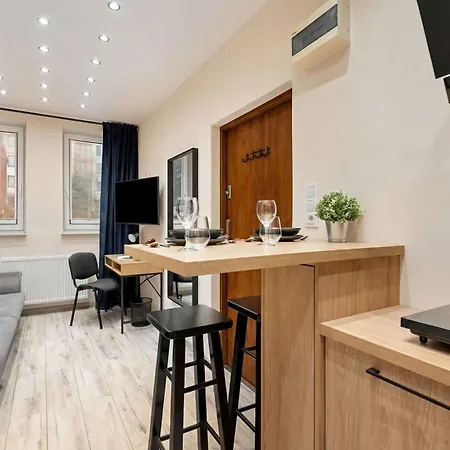 Cozy In Near Centre Of With Parking By Renters * Bydgoszcz